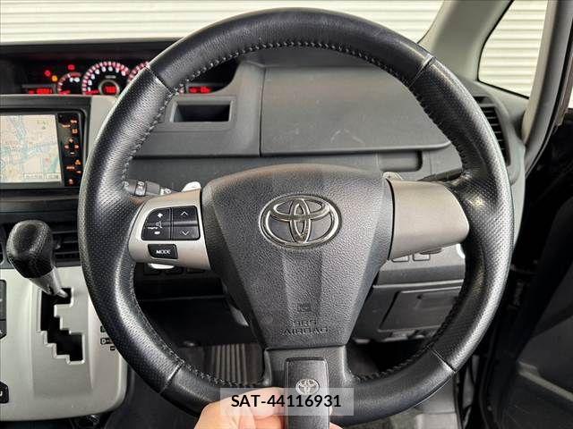 Toyota VOXY 2010-10 6615614-6