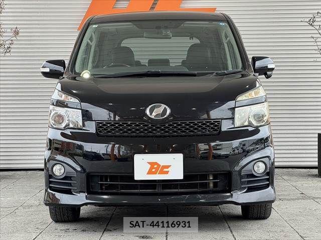 Toyota VOXY 2010-10 6615614-8