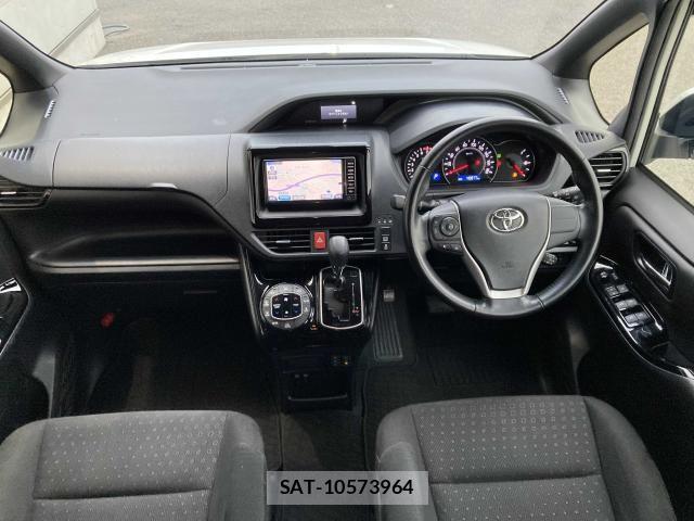 Toyota VOXY 2017-11 6615580-2