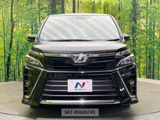 Toyota VOXY 2017-07 6615576-13