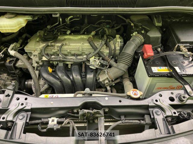 Toyota VOXY 2017-07 6615576-17