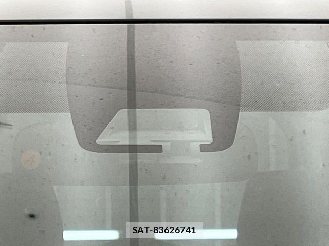 Toyota VOXY 2017-07 6615576-3
