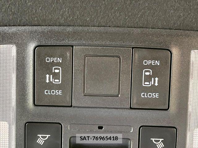 Toyota VOXY 2023-06 6615550-4
