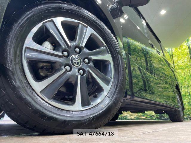 Toyota VOXY 2021-01 6615558-13