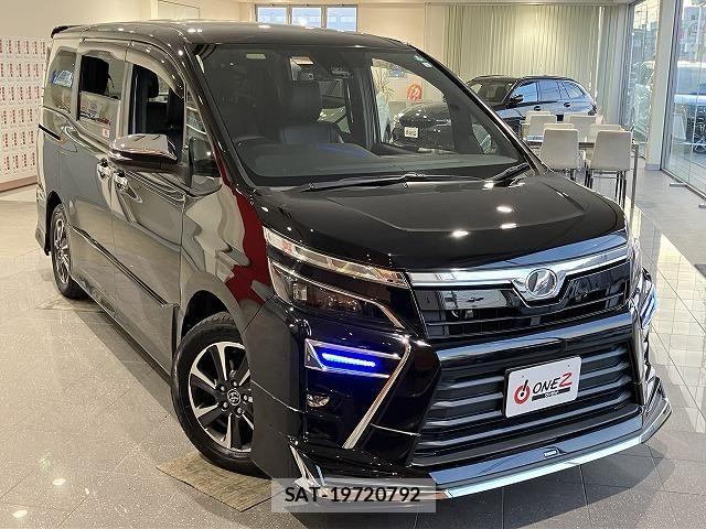Toyota VOXY 2017-12 6615565-17