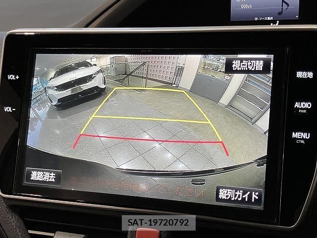 Toyota VOXY 2017-12 6615565-3