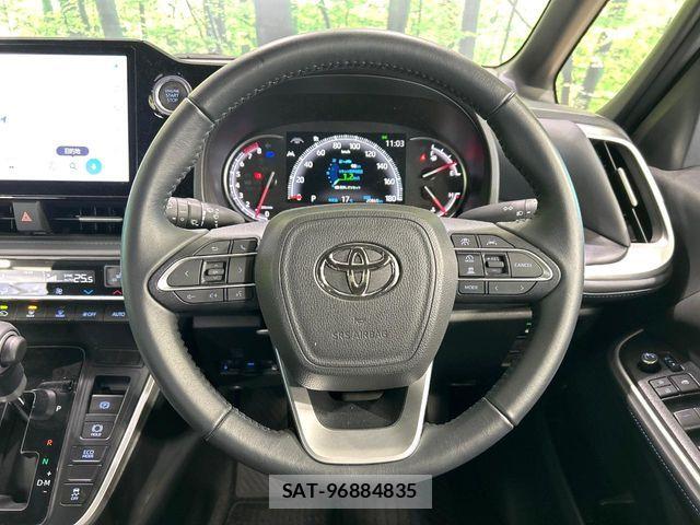 Toyota VOXY 2022-08 6615549-11
