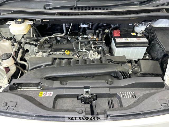 Toyota VOXY 2022-08 6615549-18