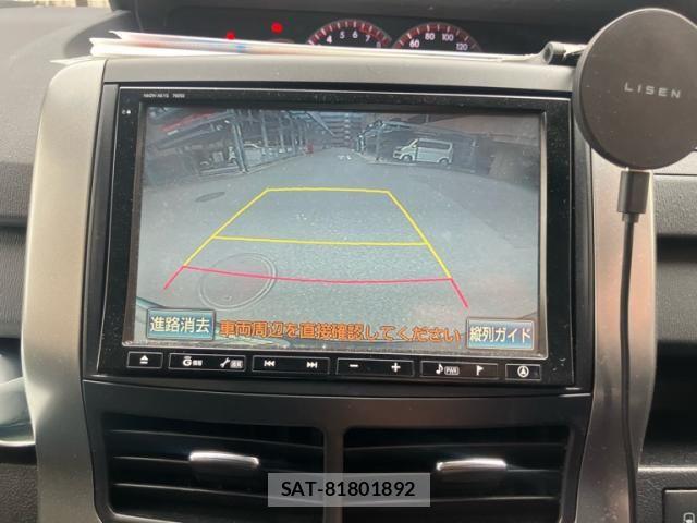 Toyota VOXY 2012-01 6615611-18
