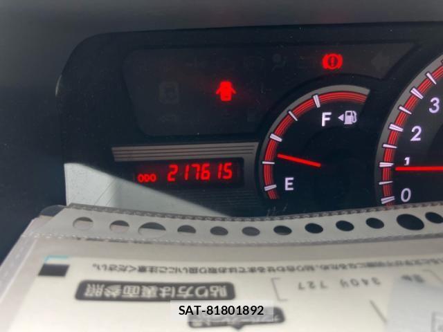 Toyota VOXY 2012-01 6615611-19