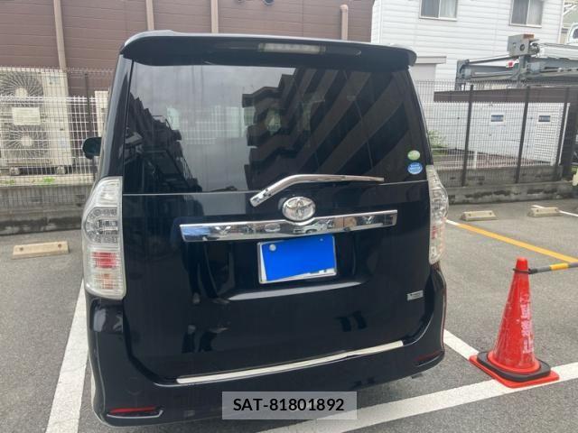 Toyota VOXY 2012-01 6615611-4