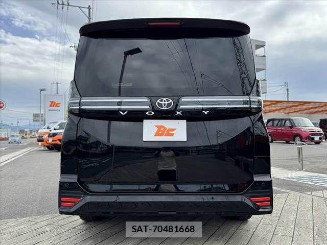 Toyota VOXY 2022-12 6615554-13