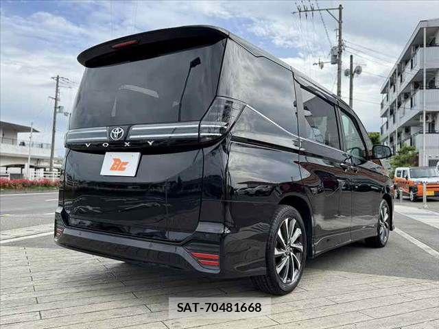 Toyota VOXY 2022-12 6615554-14