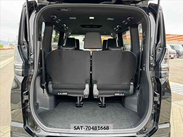 Toyota VOXY 2022-12 6615554-19