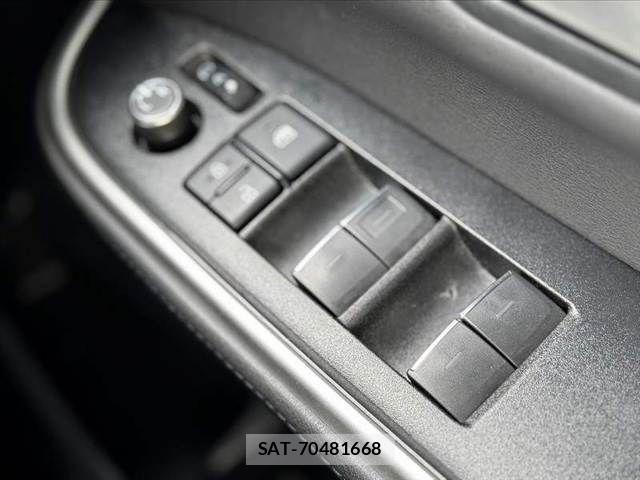 Toyota VOXY 2022-12 6615554-27