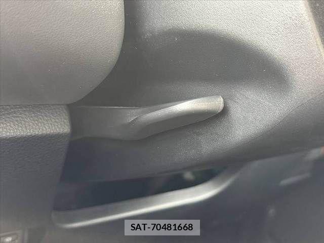 Toyota VOXY 2022-12 6615554-28