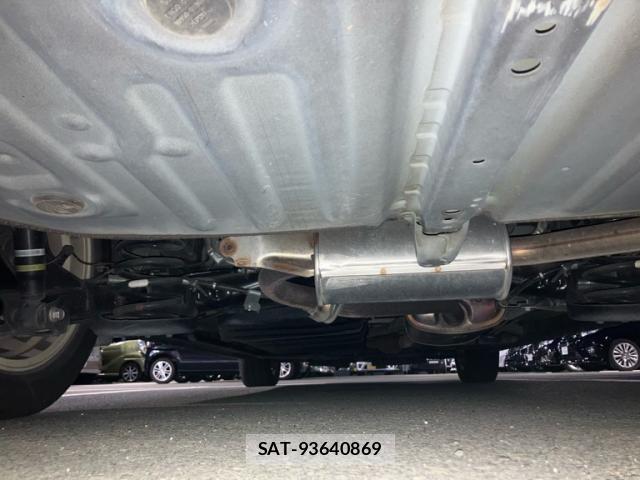 Toyota VOXY 2019-07 6642854-4