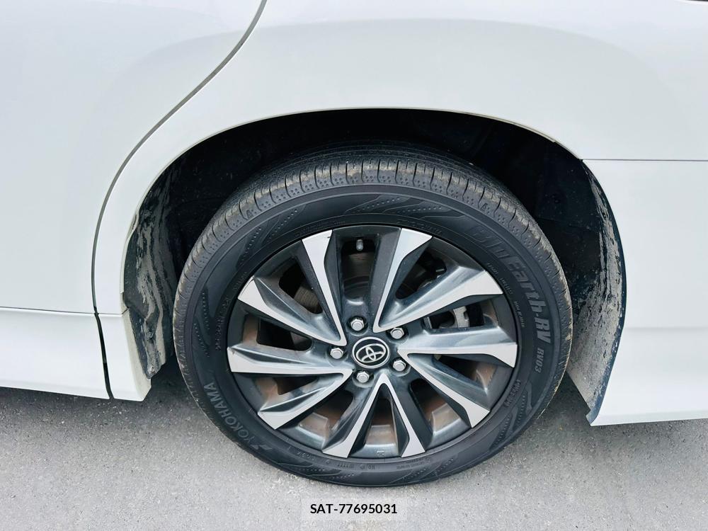 Toyota VOXY 2022 6542572-29