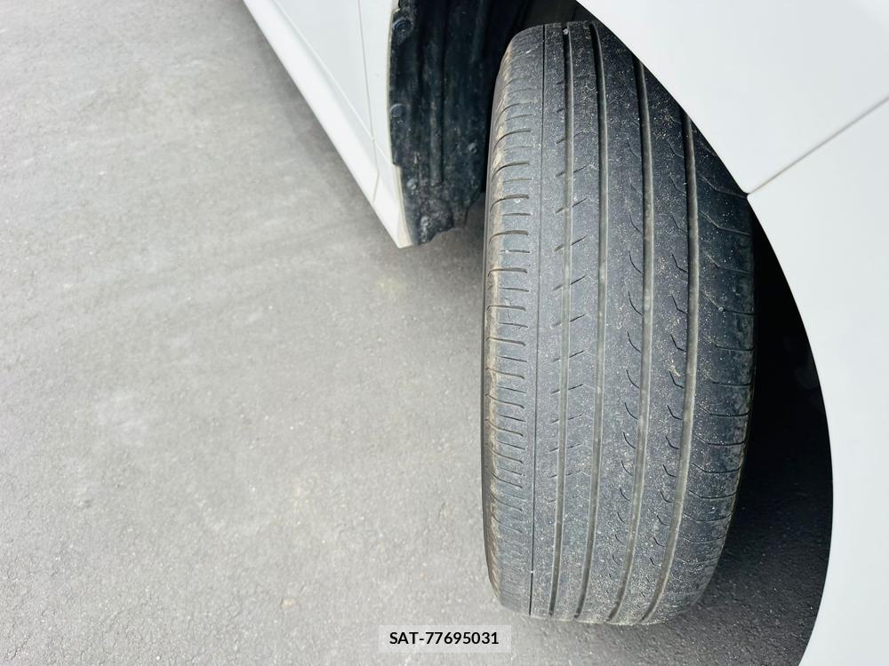Toyota VOXY 2022 6542572-31