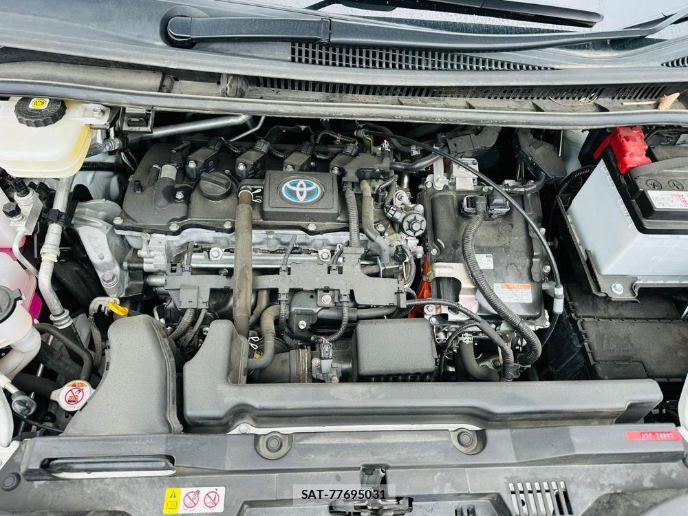 Toyota VOXY 2022 6542572-37