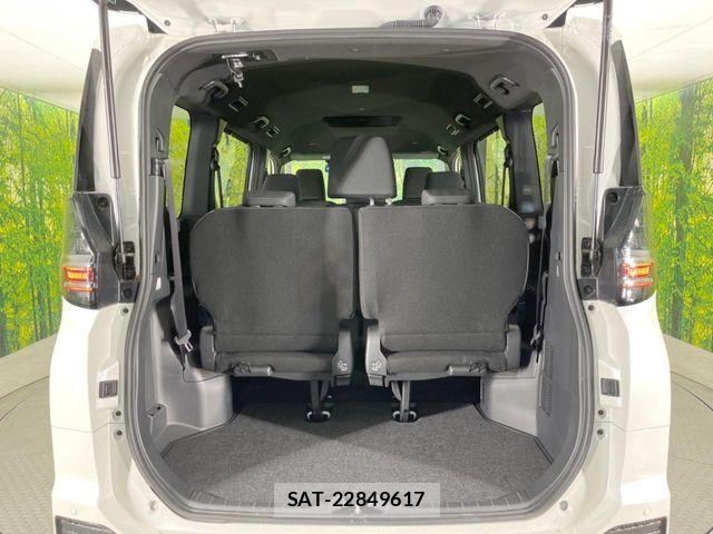 Toyota VOXY 2024-10 6674085-10