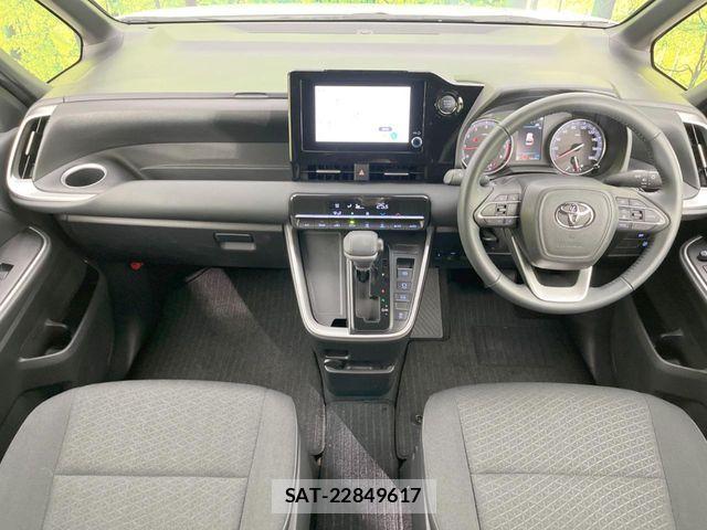 Toyota VOXY 2024-10 6674085-1