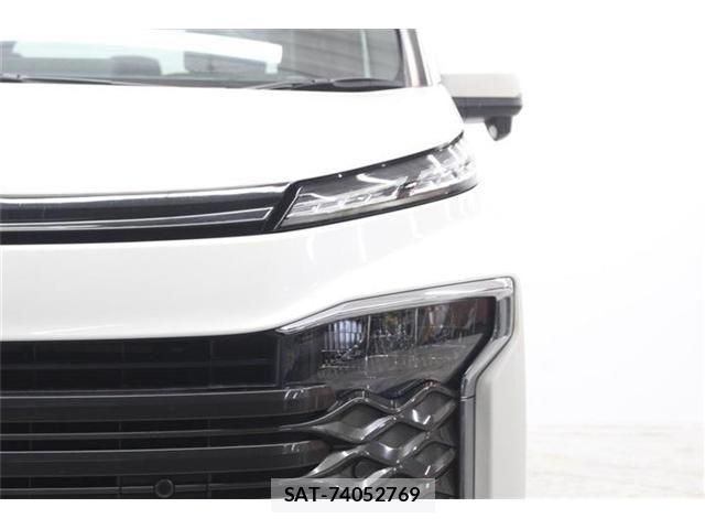 Toyota VOXY 2022-12 6674092-13