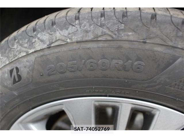 Toyota VOXY 2022-12 6674092-19