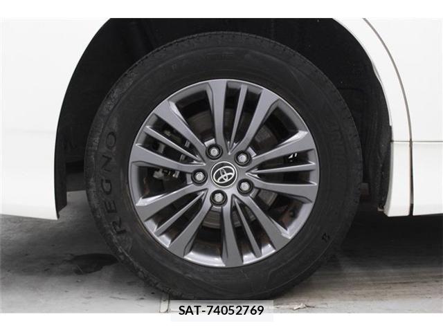 Toyota VOXY 2022-12 6674092-23