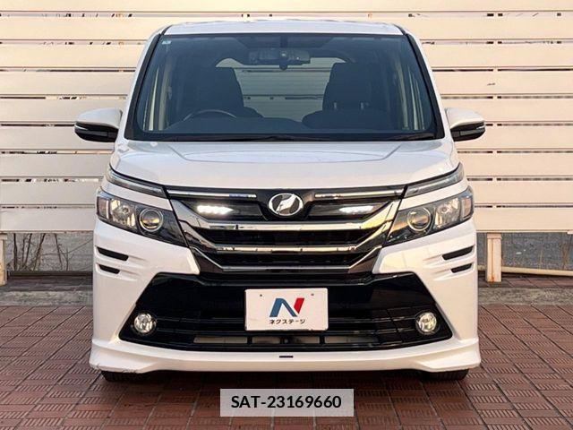 Toyota VOXY 2014-01 6674104-15