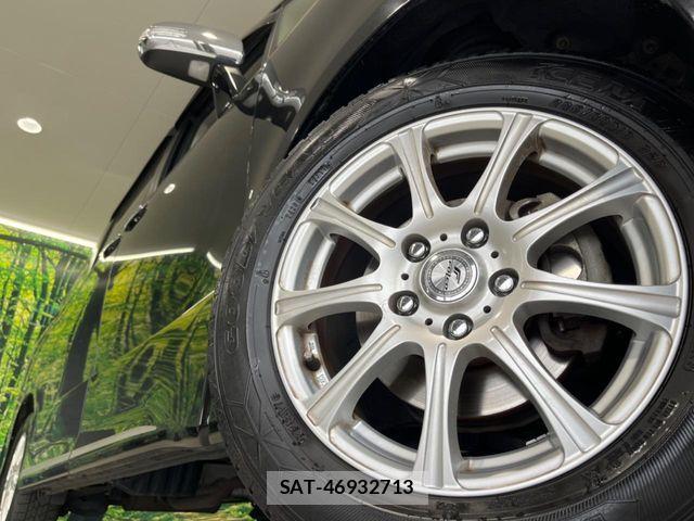 Toyota VOXY 2012-11 6674106-13
