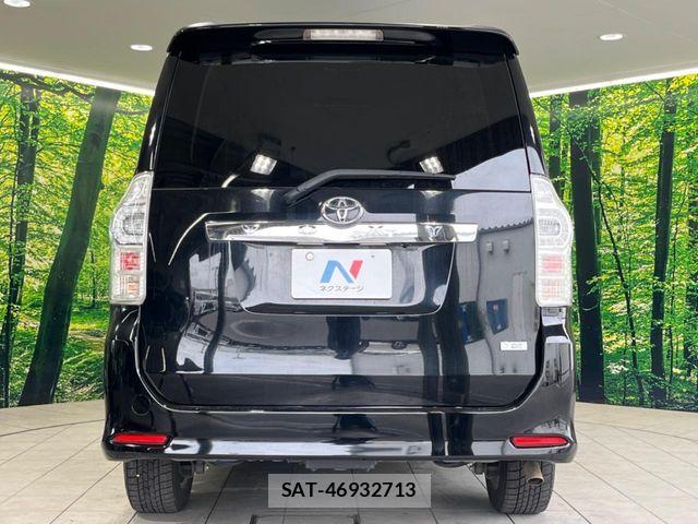 Toyota VOXY 2012-11 6674106-15
