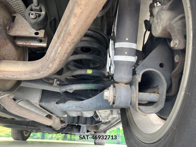 Toyota VOXY 2012-11 6674106-19
