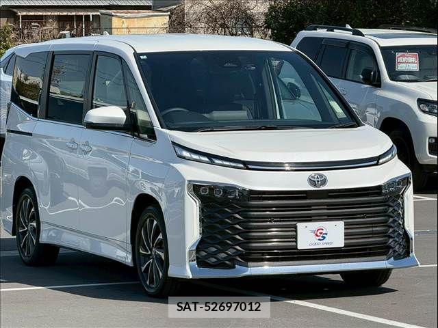 Toyota VOXY 2025-04 6674081-14