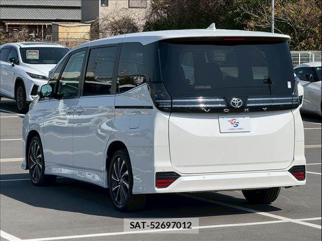 Toyota VOXY 2025-04 6674081-15