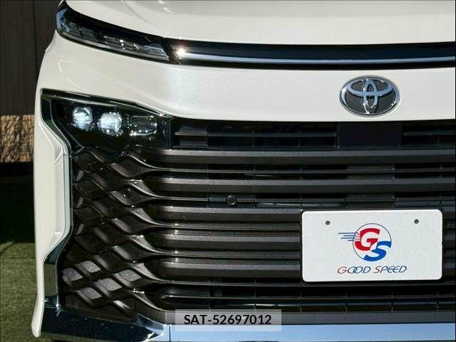 Toyota VOXY 2025-04 6674081-19