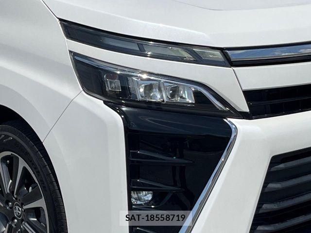 Toyota VOXY 2017-10 6674099-12