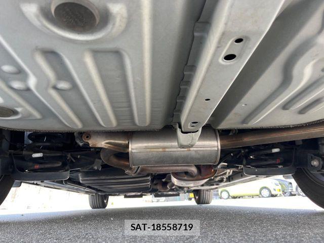 Toyota VOXY 2017-10 6674099-19