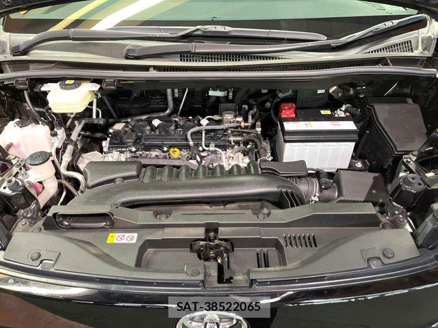 Toyota VOXY 2023-07 6674080-17