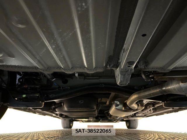 Toyota VOXY 2023-07 6674080-18