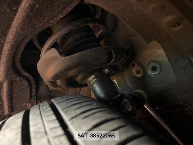 Toyota VOXY 2023-07 6674080-19