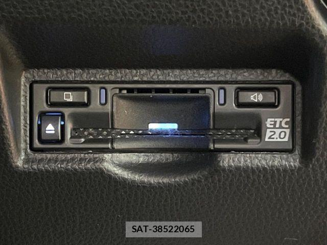 Toyota VOXY 2023-07 6674080-8