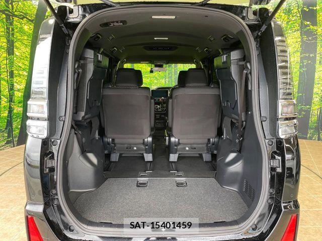 Toyota VOXY 2020-09 6674088-10