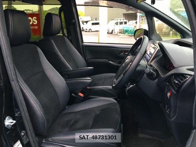 Toyota VOXY 2021-06 6674090-10