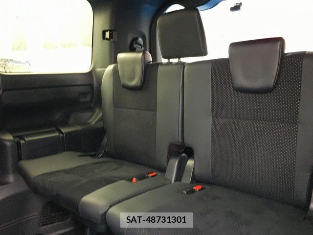 Toyota VOXY 2021-06 6674090-15