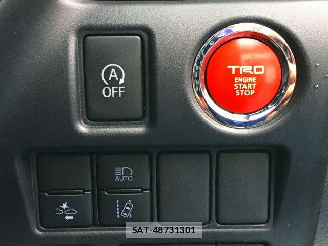 Toyota VOXY 2021-06 6674090-19