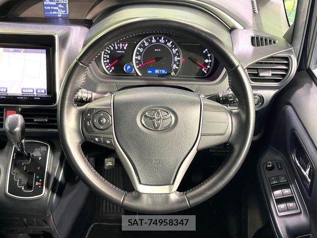Toyota VOXY 2015-07 6674098-10