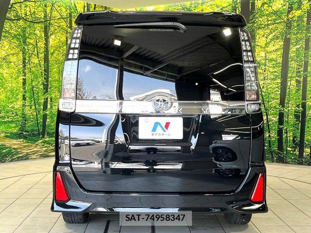 Toyota VOXY 2015-07 6674098-14