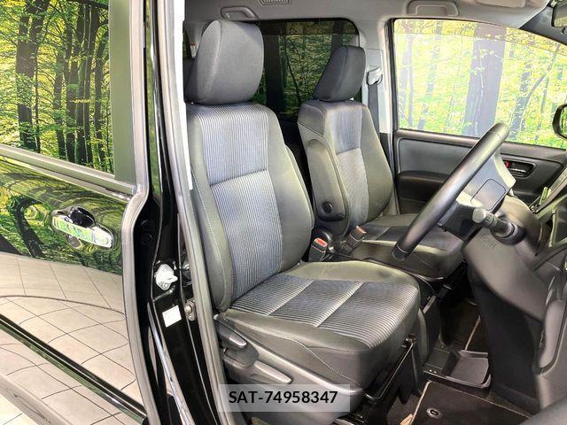 Toyota VOXY 2015-07 6674098-7