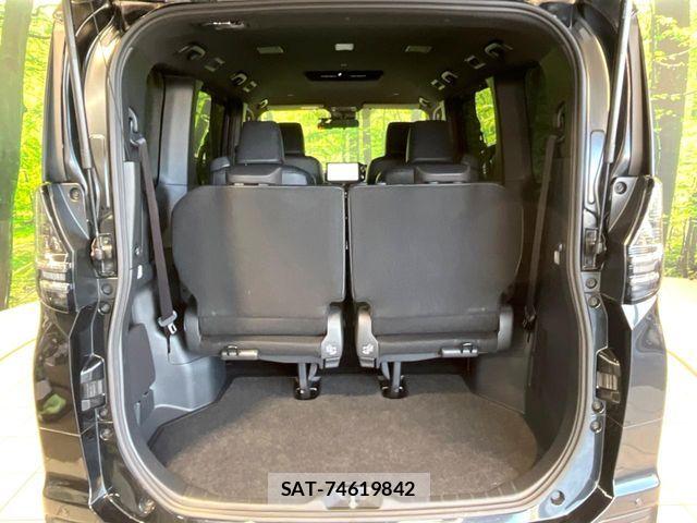Toyota VOXY 2023-01 6674084-10